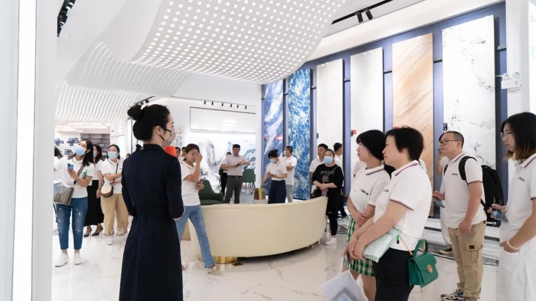 落地新戰(zhàn)略，實踐新模式，決戰(zhàn)新未來 ｜ 2022鷹牌墻地專家全國店長培訓(xùn)圓滿收官！(圖6)